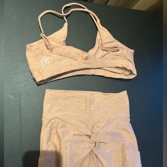 (3) Bombshell Workout Set Bundle - Picture 9 of 13